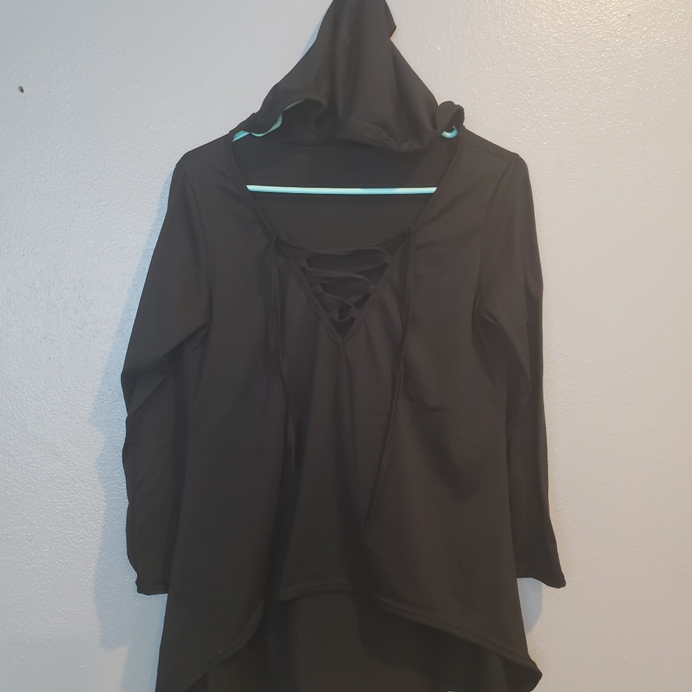 Lace up shirt w/ hood